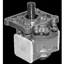 Насос шестеренный правый