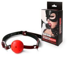 Красно-черный пластиковый кляп-шарик с отверстиями Ball Gag красный с черным