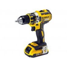 Аккумуляторная дрель - шуруповерт Dewalt DCD 790 D2