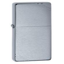 Зажигалка серебристая с засечками на корпусе Zippo 230 с покрытием Brushed Chrome