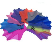 Перчатки для пловца с перепонками 4-7лет, разноцветные