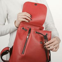 Красный рюкзачок R0024