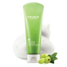 Пенка для умывания с виноградом себорегулирующая Frudia Green Grape Pore Control Scrub Cleansing Foam 145г