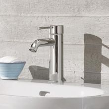 Смеситель Grohe Essence New для раковины, 23590001