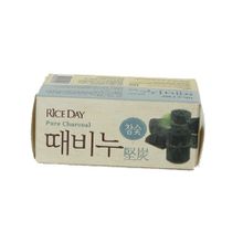 Мыло туалетное для тела и рук с эффектом скраба Древесный уголь CJ Lion Rice Day Scrub Body Charcoal Soap 100г