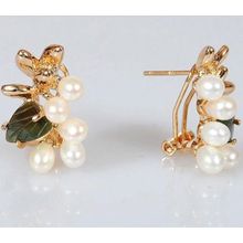 Серьги с жемчугом и нефритом "5 жемчужин 1 лист"