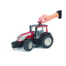 Bruder Трактор Valtra T 191 03-070