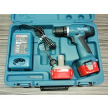 Аккумуляторная дрель-шуруповерт Makita 6271DWPE, 12 В, в чемодане