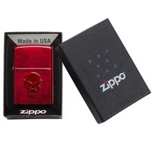 Зажигалка красная глянцевая Zippo Doom с покрытием Candy Apple Red