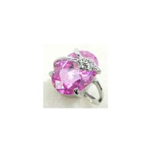 Кольцо с розовым кристаллом. (Размер: 17.35)