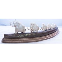 Композиция "Семья мамонтов 1"