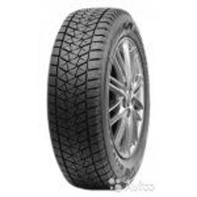 Bridgestone Blizzak DM-V2 215 60 R17 96S