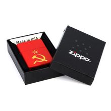 Зажигалка красная матовая Zippo Серп и Молот с покрытием Red Matte