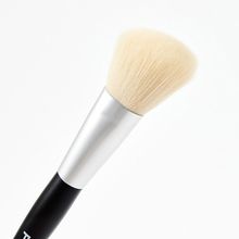 Кисть для сухой коррекции лица Provoc Angled Contour Brush S401S