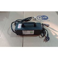 Зарядное устройство для штабелёров DYC PEMS 
12V 15A (Charger)