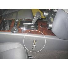 Блокиратор КПП для VOLKSWAGEN TOUAREG  2006-2010  А6+ P - Гарант Консул 41003.R