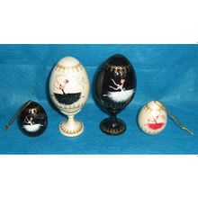 Шкатулки и яйца с росписью на тему "Балет".
