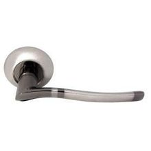 Ручка дверная межкомнатная Morelli MH-04 SN BN никель черный никель