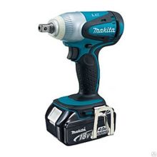 Аккумуляторный ударный гайковерт Makita DTW251RME