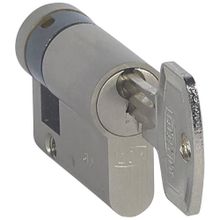 Legrand Ключ-личинка DIN Legrand Galea Life стандартный 775888 ID - 104107