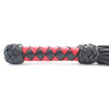 Черно-красная клеть с плетеной ручкой с ромбовидным узором - 45 см. черный с красным