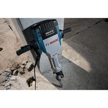 Bosch Отбойный молоток Bosch GSH 27 VC (061130A000)