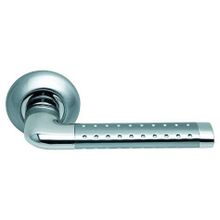 ARCHIE S010 47HHP  Комбинация белого никеля и блестящего хрома с перфорацией