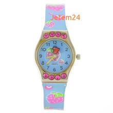 РАДУГА 113 клубника на голубом фоне