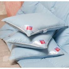 Подушка пуховая Камелия средняя голубая  50*70 см Легкие Сны 041542