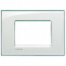 Рамка 3 модуля LIVING LIGHT, горизонтальная, морская вода |  код. LNA4803KA |  Bticino