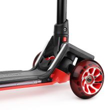 Трёхколёсный самокат с ревом мотора и светящейся платформой Small Rider Premium Pro  (зеленый)