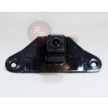 Камера заднего вида Toyota Land Cruiser 150 2010+ Redpower CAM22