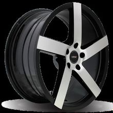 Cosmis Racing MR-7 9x18 5x114.3 ET25 D73.1