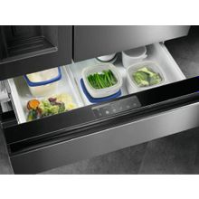 Холодильник Electrolux LLI9VF54X0 дверь из нержавеющей стали c Anti Finger Print