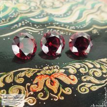 Гарнитур три ярко-красных граната (альмандин) из Мозамбика огранки Баснословно бриллиантовая Кр57 8, 8,08 и 8,05мм 7,05 карат