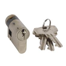 Legrand Ключ-личинка DIN Legrand Galea Life номерной 775889 ID - 104106