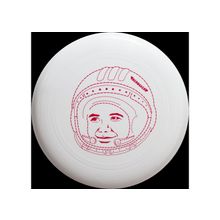 One космонавт