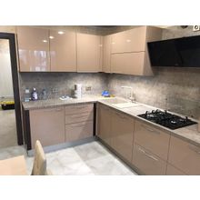 Кухни с фасадами эмаль