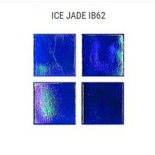 Стеклянная мозаика JNJ Ice Jade IB62 (тон 1) (плитка 15x15 мм), сетка 295x295 мм (в коробке 1,74 м2)