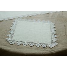 Салфетка декоративная с вышивкой - Сервиз | цвет белый