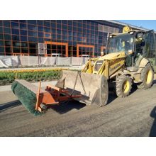 Дорожная щётка для экскаватора-погрузчика Komatsu WB 91   93R   93S   95   97S   WB98