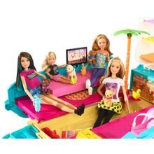 Barbie Раскладной фургон для щенков