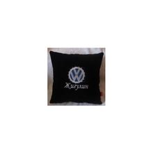  Подушка Volkswagen черная вышивка бело-синяя