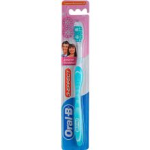 Oral-B 3 Effect Деликатное Отбеливание 1 щетка в блистере