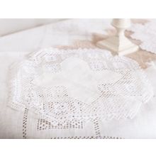 Салфетка декоративная с вышивкой - Снежинка | цвет белый