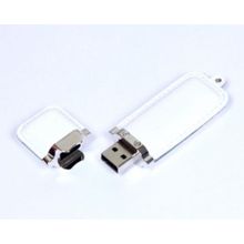 Кожаная флешка с металлическими вставками белого цвета