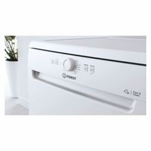 Посудомоечная машина Indesit DFE 1B10 60см Белый