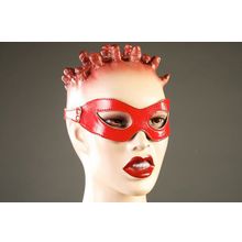 Подиум Красная лакированная маска-очки