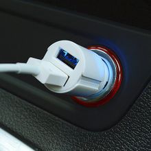 Зарядное устройство ROBITON TwinUSB2400 AUTO 4800мА с 2 USB входом (12-24B) BL1