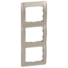 Legrand Рамка 3-постовая Legrand Galea Life титан 771407 ID - 244907